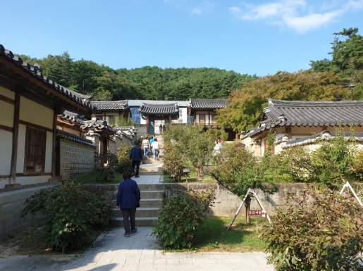 ���� ����4