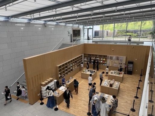 ���� ����4