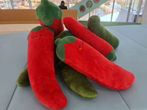 ���� ����4